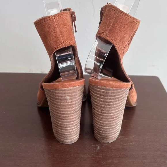 Lucky Brand Women's Embroidered leather Peep-Toe Booties Sz 8 - Picture 4 of 8